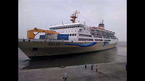 Pelni Little Cruise Ship Km Kelud Full Hd Youtube