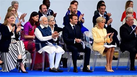 PM Modi in Bastille Day Parade પએમ મદએ બસટલ ડ પરડમ હજર આપ