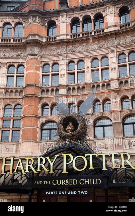 Harry Potter At Palace Theatre Potter Harry Theatre Cursed Child Play ...