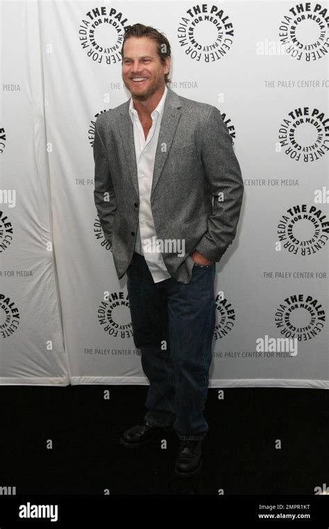 Brian Van Holt arrives to the "Cougar Town" event at the 27th Annual ...