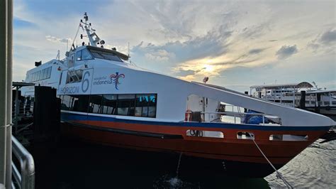 Horizon Ferry Business Class Harbour Bay Ferry Terminal To Singapore