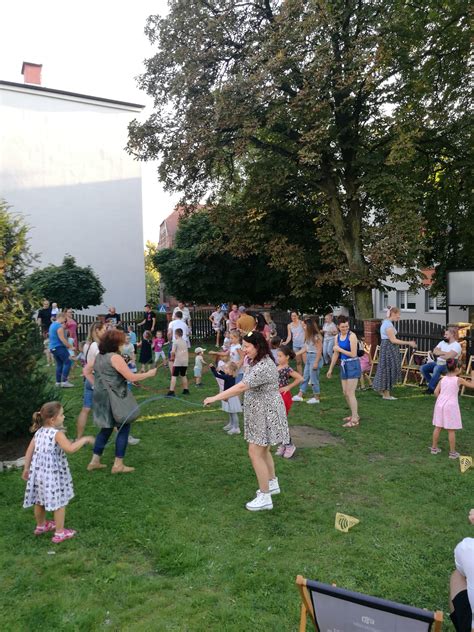 Rodzinny piknik Dookoła świata Miejska Biblioteka Publiczna im