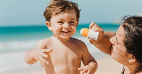 Der Sommer kann kommen besten Sonnenschutzmittel für Kinder