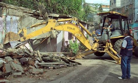 Choque De Ordem Volta A Demolir Constru Es Irregulares No Morro Dos