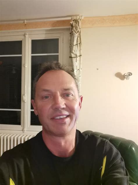 Rencontre Daniel 57 Ans Montauban Bonjour Je Cherche à Faire De