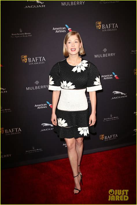 Rosamund Pike Attends Tea Party With Gone Girl S Gillian Flynn Photo