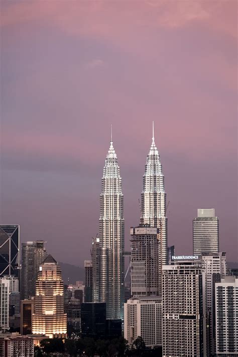 HD wallpaper: malaysia, kuala lumpur, petronas towers, sunset, skyline, city | Wallpaper Flare