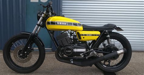 2-Smoker: Yamaha RD350 by Marc Martin – BikeBound