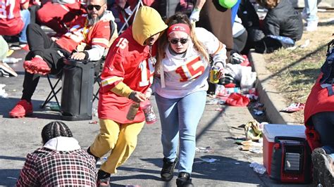 Paradegoers recount panic during shooting after Chiefs Super Bowl rally ...