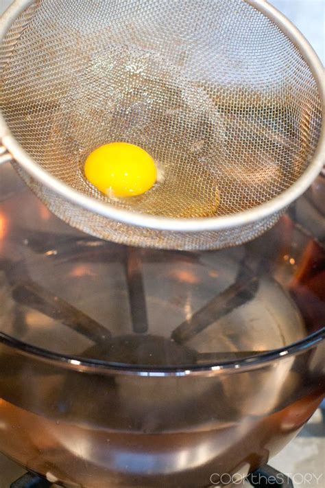 How To Poach An Egg Perfectly Every Time Poached Eggs Basic Recipes Eggs