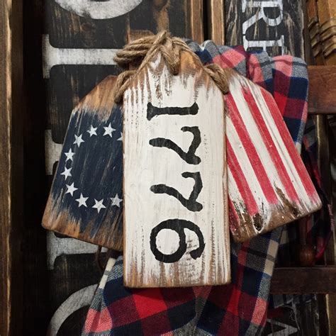 Betsy Ross Wood Flag Patriotic Decor Primitive 1776 Sign Rustic Tag