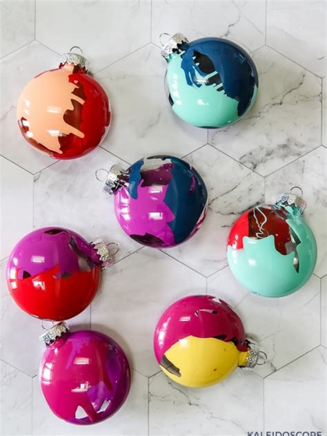 Easy DIY Christmas Ornaments