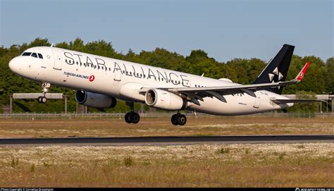 Tc Jsg Turkish Airlines Airbus A Wl Photo By Cornelius