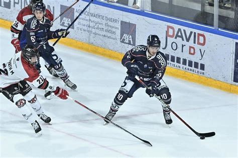 Hockey Sur Glace Nicolas Ritz Prolonge Aux Ducs DAngers Sport