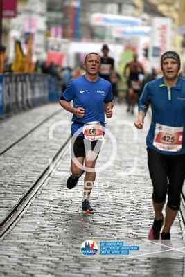 21 Oberbank Linz Donau Marathon Hauptläufe und Staffel Foto Viertbauer