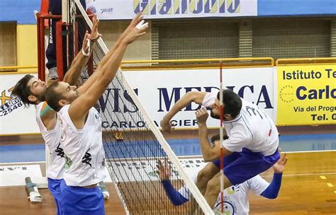 Raffaele Lamezia Volley Ufficializza Iscrizione A Campionato Pallavolo