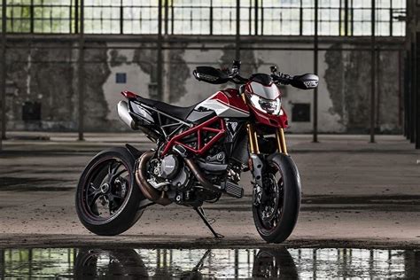 Foto Gambar Exterior Ducati Hypermotard 950 Public 2023 Autofun