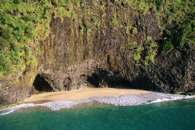 What Are the Most Lush & Secluded Beaches in Kauai, Hawaii? | USA Today