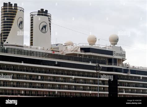 Cruise ship radomes hi-res stock photography and images - Alamy