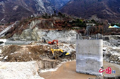 國道213線汶川綿虒高店岷江大橋工程有序推進 中國網