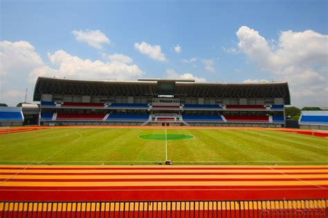 Stadion Mandala Krida Dari Luar Gambar Stadion