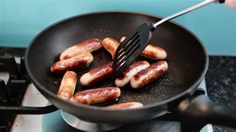 How to cook sausages the right way – as chef shares the three mistakes ...