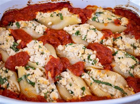 Italian Jumbo Shells Stuffed With Vegan Ricotta Easy Smart Vegan