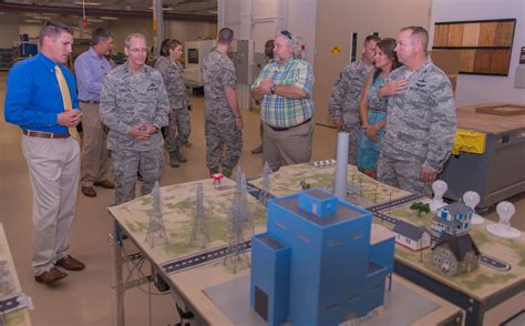 New 2AF Commander Tours Keesler Keesler Air Force Base Article Display