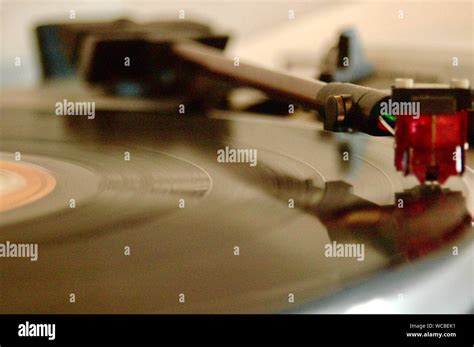 Close-up Of Vintage Record Player Needle Stock Photo - Alamy