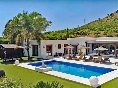 Villa Chalet De M En Venta En Estepona Marbella Provincia De