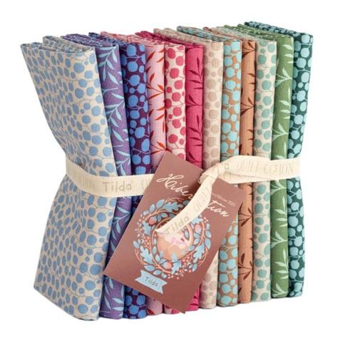 Tilda Fat Quarter Bundle Medium Dots