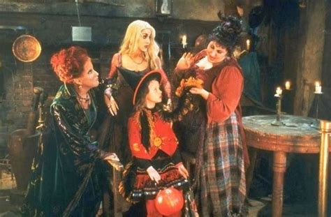 You Need To See What Dani Allison And Max From Hocus Pocus Look Like