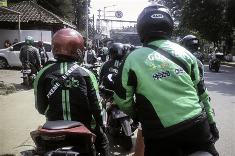 Gojek Dan Grab Ikut Uji Coba Motor Listrik