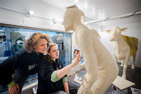 Iowa State Fair Butter Sculptors Twin Daughters Build On Her Legacy