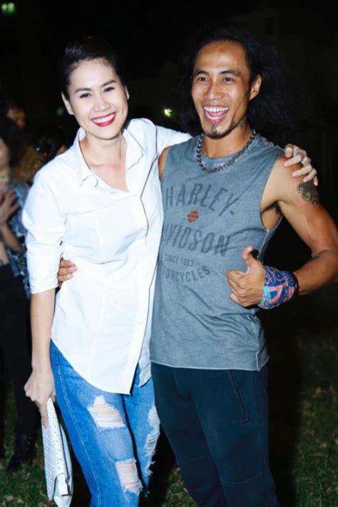 Thân Thúy Hà gay gắt đáp trả antifan khi bị nói bênh vực Phạm Anh Khoa