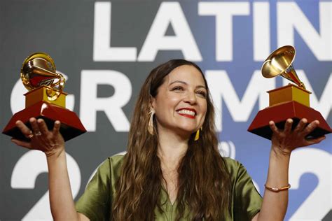 Natalia Lafourcade Gana Latin Grammy A La Mejor Grabaci N Del A O Con