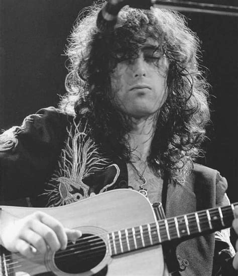 Pin By Adrienne Tabakow On Jimmy Page Jimmy Page Zeppelin Jimmy