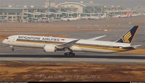 9V SCP Singapore Airlines Boeing 787 10 Dreamliner Photo By Stephen W