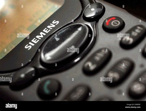 Siemens Mobile Hi Res Stock Photography And Images Alamy