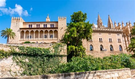 18 Properties Owned by the Spanish Royal Family – PureWow