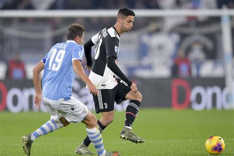 Rodrigo Bentancur diagnosed with strained knee ligament - Black & White ...