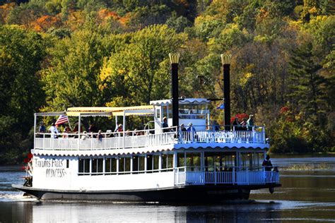 Taylors Falls Scenic Boat Tours | Explore Minnesota