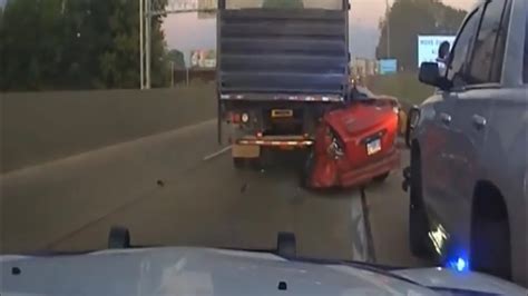 Women Splits Car In Half After Fleeing Traffic Stop Survives Youtube