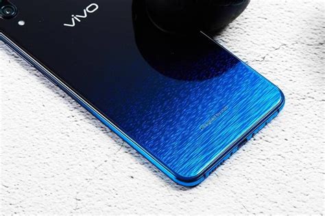 Vivo X23幻彩版开售，超强性能燃爆用户内心 每日头条