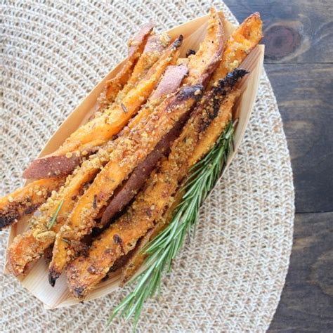 Crispy Rosemary Parmesan Baked Sweet Potato Fries