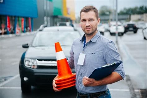 Egzamin na prawo jazdy kat B jak wygląda ile kosztuje