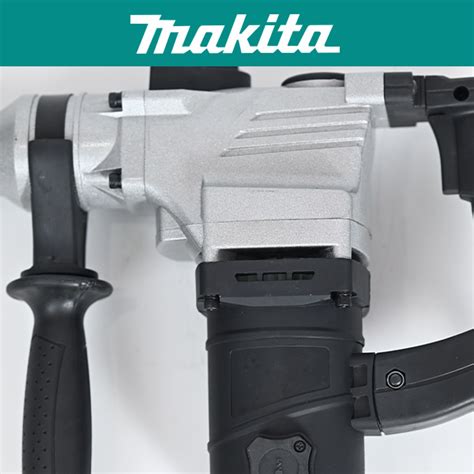 Makita Chipping Hammer 1500W 26mm Heavy Duty Professional Chipping Gun