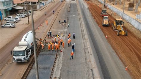 Iniciada implantação de pavimento rígido na obra do BRT no Araçagi