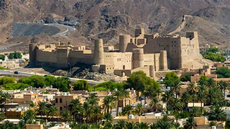 Here S Why You Need To Explore The Pristine Beauty Of Oman Vistara