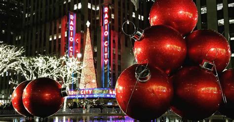 New York City Holiday Lights Extravaganza Walking Tour Getyourguide